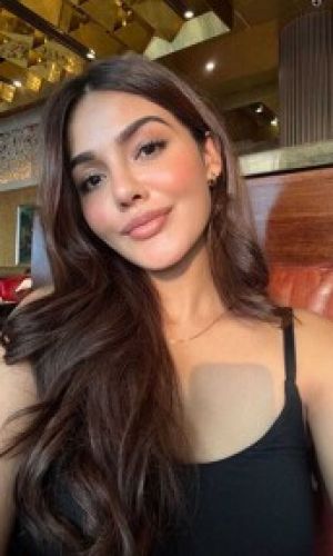 Enjoy hot call girls in Lucknow with free room