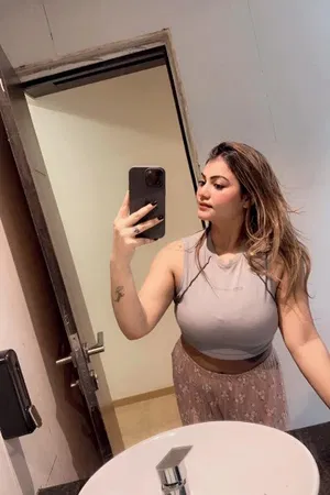 Be familiar with cute college call girls in Kochi for grooming your happiness