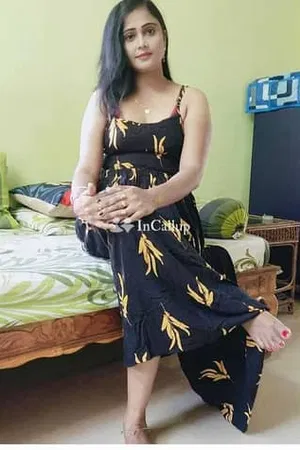 No high fee for the best college girl in Mysore to be thrilled