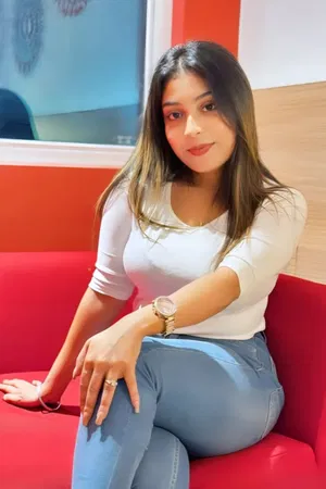 No cash with teenage call girls in Hyderabad for full enjoyment