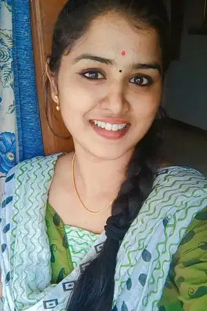 Instagram female influencers waiting for you to fuck her 