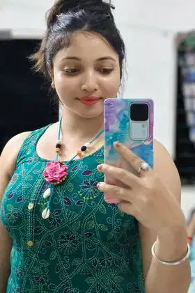 Have limitless enjoyment with housewife call girls of Agra