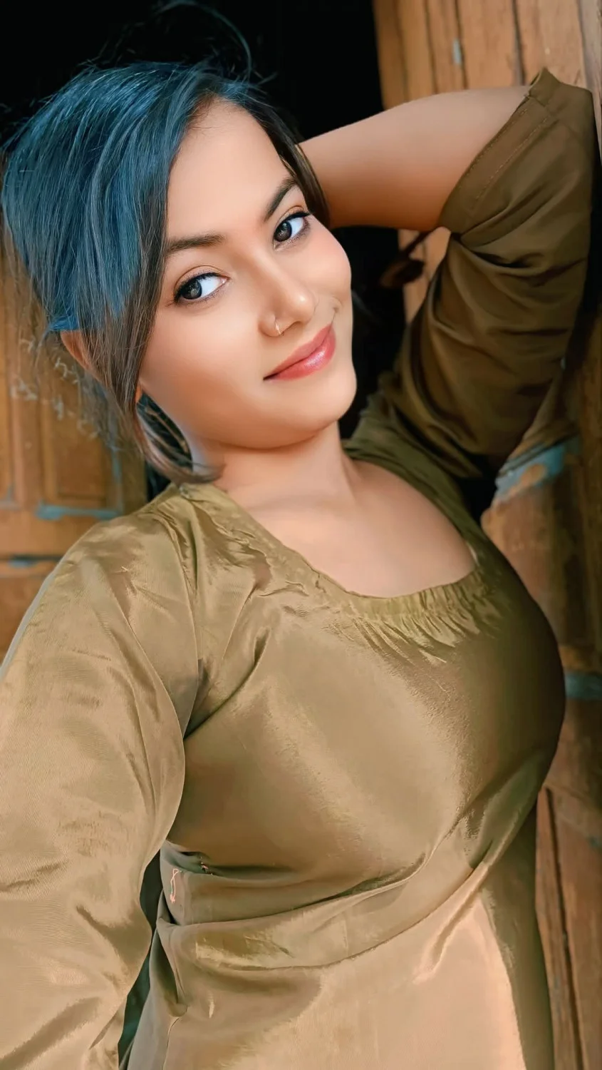 I will satisfy you and make you enjoy a lot in bed I am a low-cost massage call girl in Chandigarh.