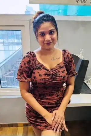 Very sexy housewife call girl in Bangalore for all the hot sex.