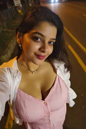 Come relax to the fullest and forget your daily worries with a VIP call girl in Bhubaneswar.