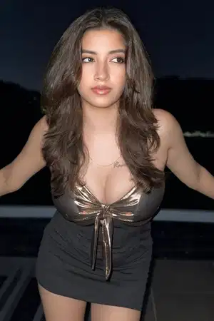 I am a VIP call girl in Jhansi and I promise pure pleasure