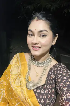 Avinka, amateur girl here, let's share intimate moments.