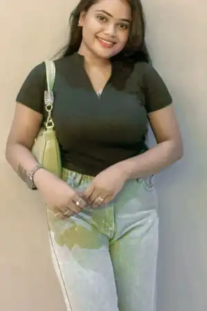 A sexy independent call girl in Rajkot available for real meetings with satisfaction.