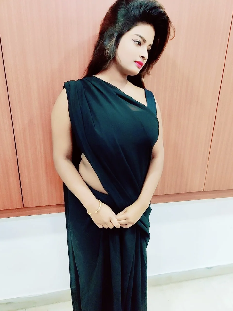 Low-cost Call Girls in Kolkata Are Available with Weekend Offers