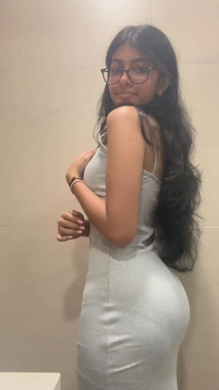 Independent College Escort Girl in Noida with Real Photos and WhatsApp Number