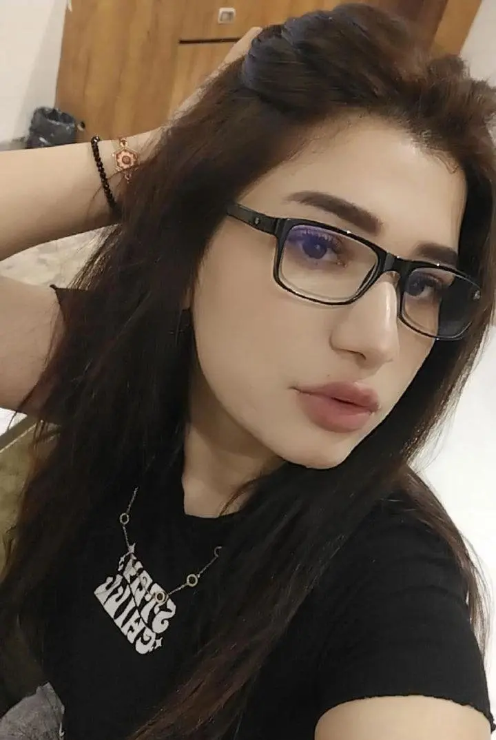 Erotic Girlfriend Experience (GFE) Experience with Celebrity Call Girls in Gandhinagar