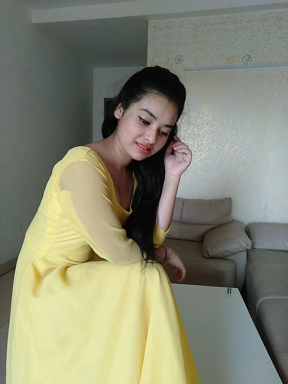 Well-Educated College Call Girl in Nagpur Available for Parties