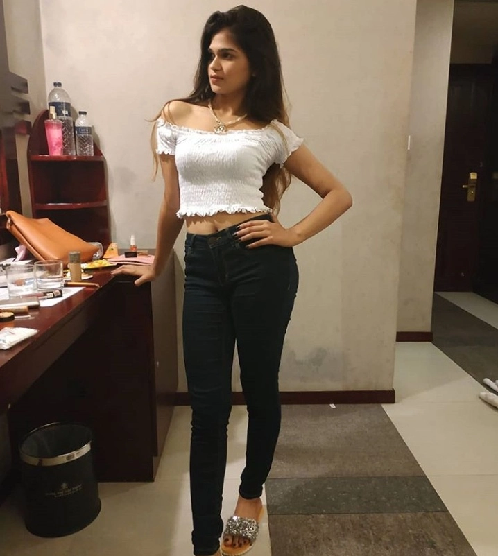 Your voluptuous and irresistible young dating escort girl in Bhilai
