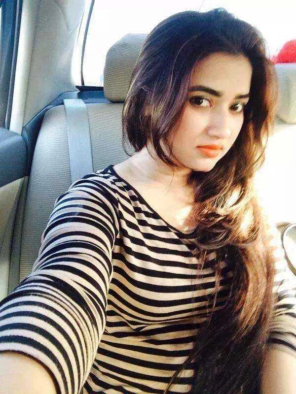 Book Young &amp; Sexy Independent Call Girl for Video Call and Real Sex
