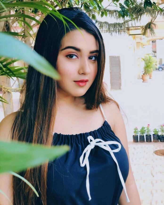 With Free Pickup &amp; Drop Charges Book Nashik Party Call Girl Now for Your Entertainment