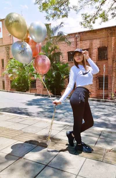 Mathura high-profile call girl will make your day much better with her erotic service